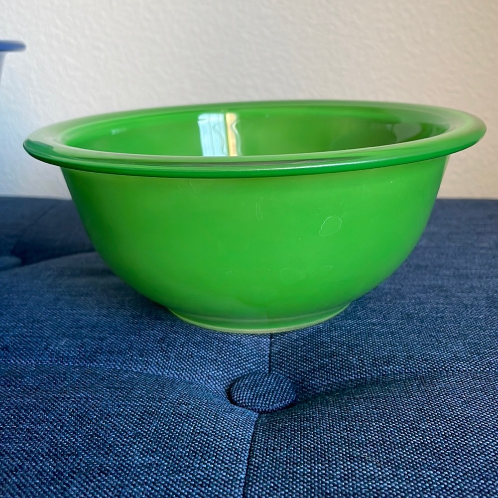 Vintage Pyrex Primary Color Green Clear Bottom Glass Mixing Nesting Bowl 322